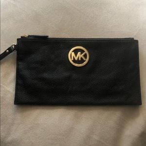 Micheal Kors clutch